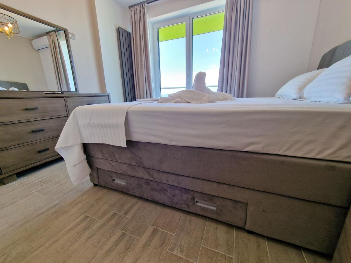 Panoramic Aparthotel Pool & Spa Mamaia Nord Năvodari Exterior foto